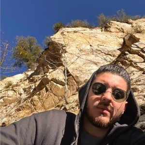 Meet your Posher, Hermes